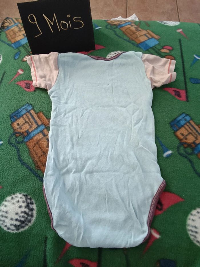 Body garçon 9 MOIS - photo numéro 2