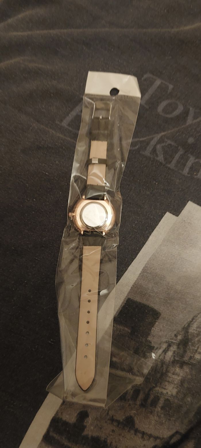 Montre femme noir - photo numéro 7