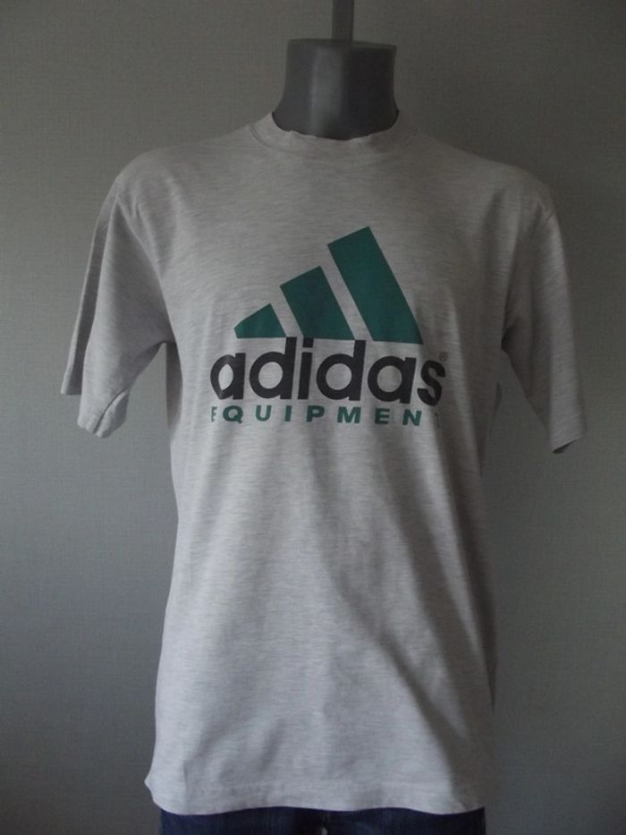 T-shirt Adidas vintage Taille M - photo numéro 2