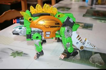 jouet dinosaure