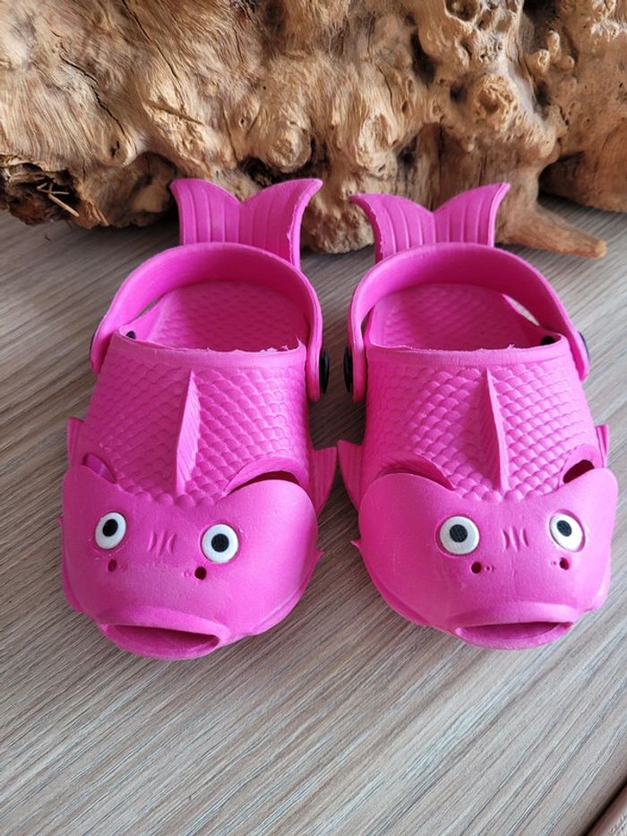 Chaussures de piscine pointure 24 - photo numéro 4