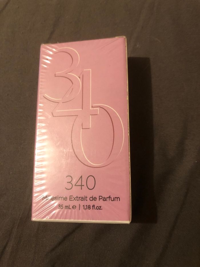 Parfum femme neuf 35 ml numéro 340