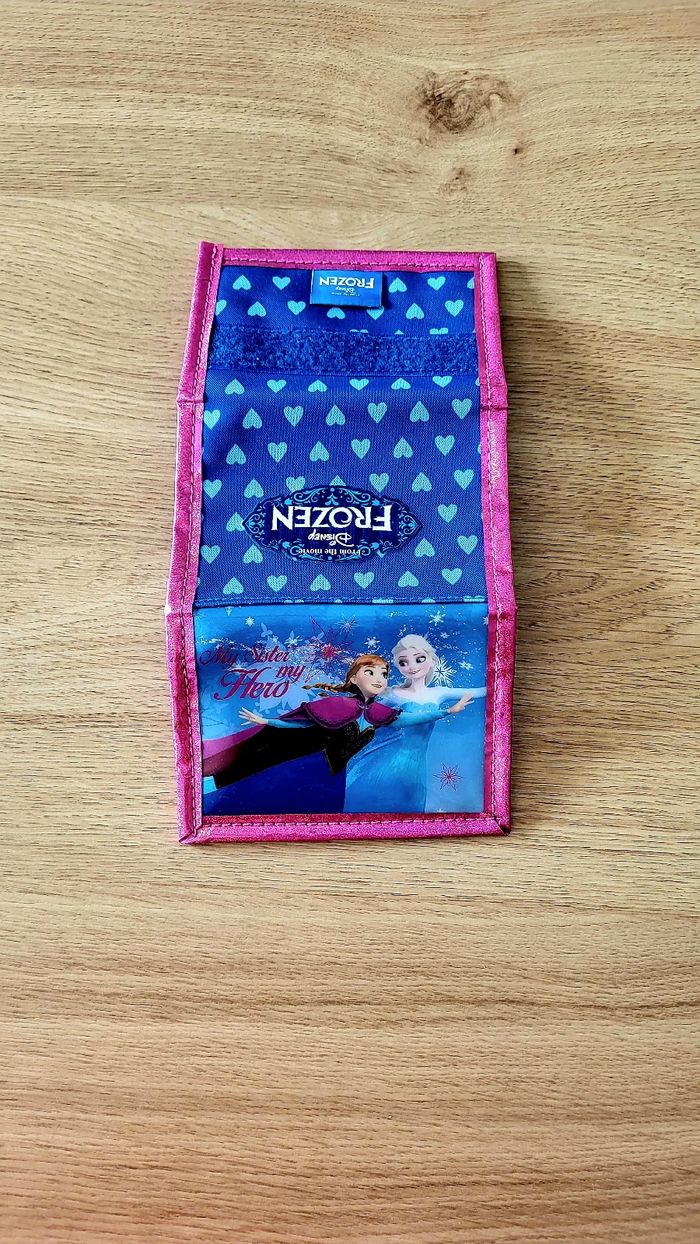 🟣 NEUF Portefeuille Frozen 🟣 - photo numéro 2