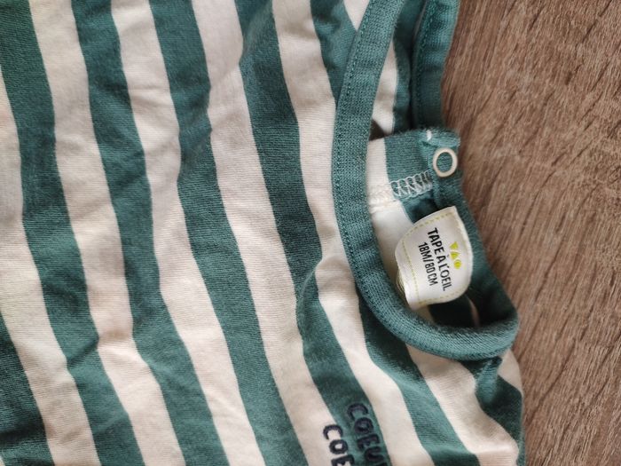 Lot de vêtements pull et tee shirt manche longue bébé - photo numéro 2