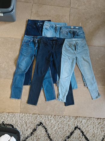 Lot de 6 jeans taille 38