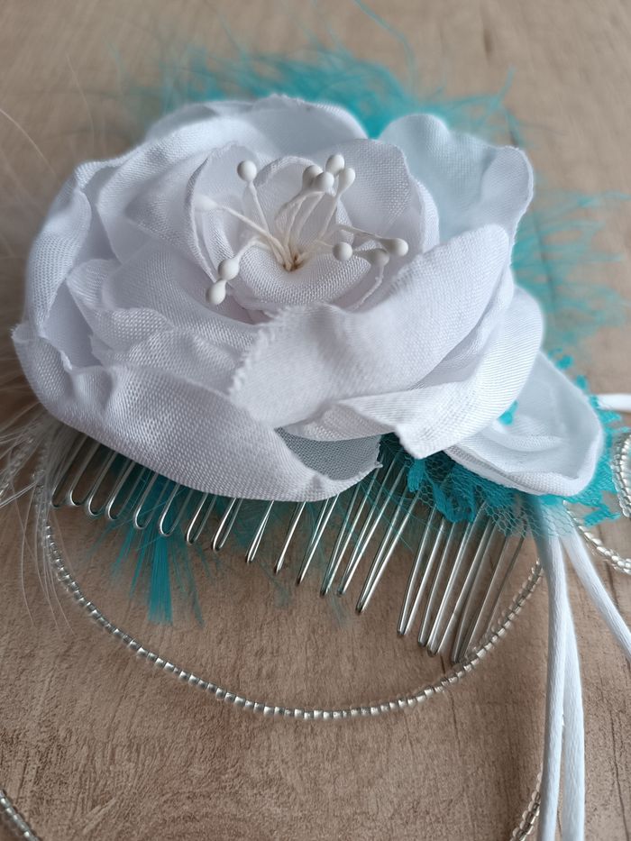 Peigne mariage fleur turquoise blanc plume - photo numéro 2