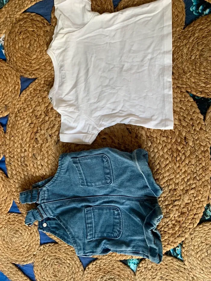 Lot tee-shirts +salopette 3 mois été - photo numéro 4
