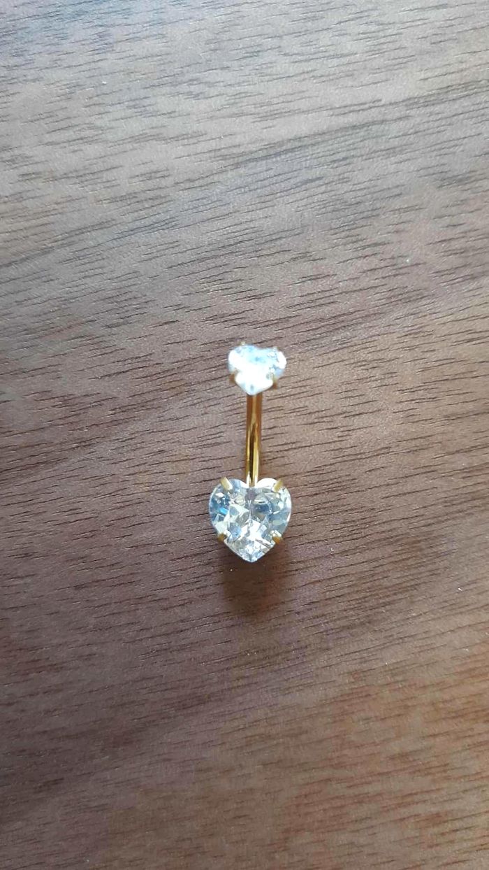 Piercing nombril doré double cœur zircon – neuf