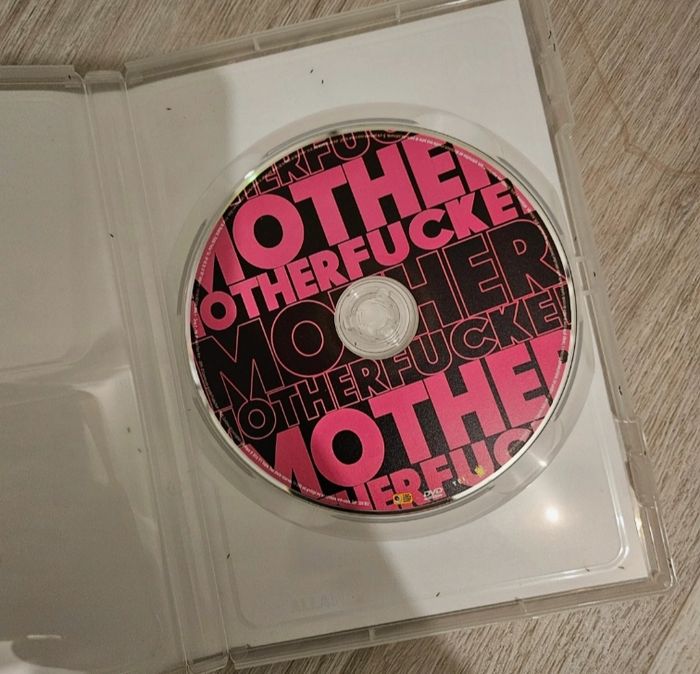 Dvd Florence Foresti "Mother Fucker" 📀 - photo numéro 3