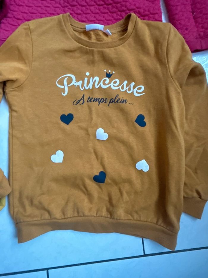 Lot de 4 sweats 8 ans fille - photo numéro 2