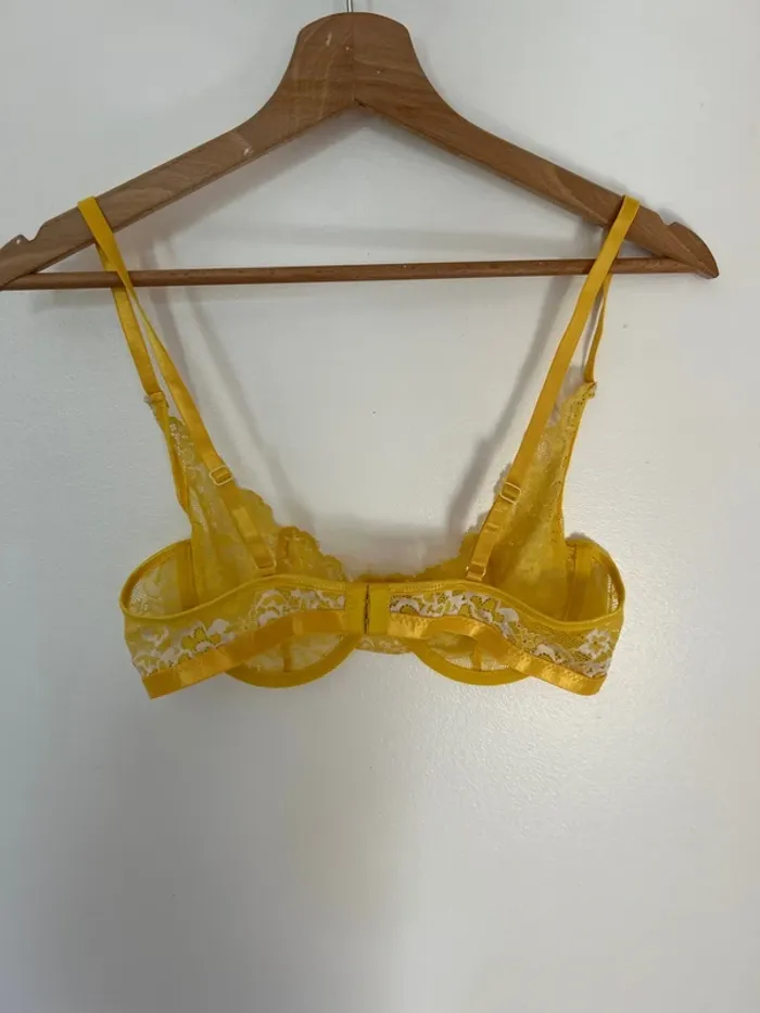 Soutien-gorge - photo numéro 4