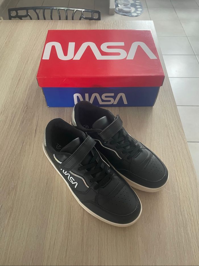 Bascket NASA taille 36