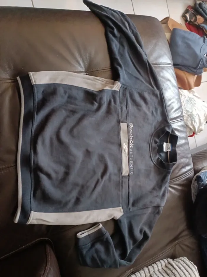 Sweat Reebok 12 ans