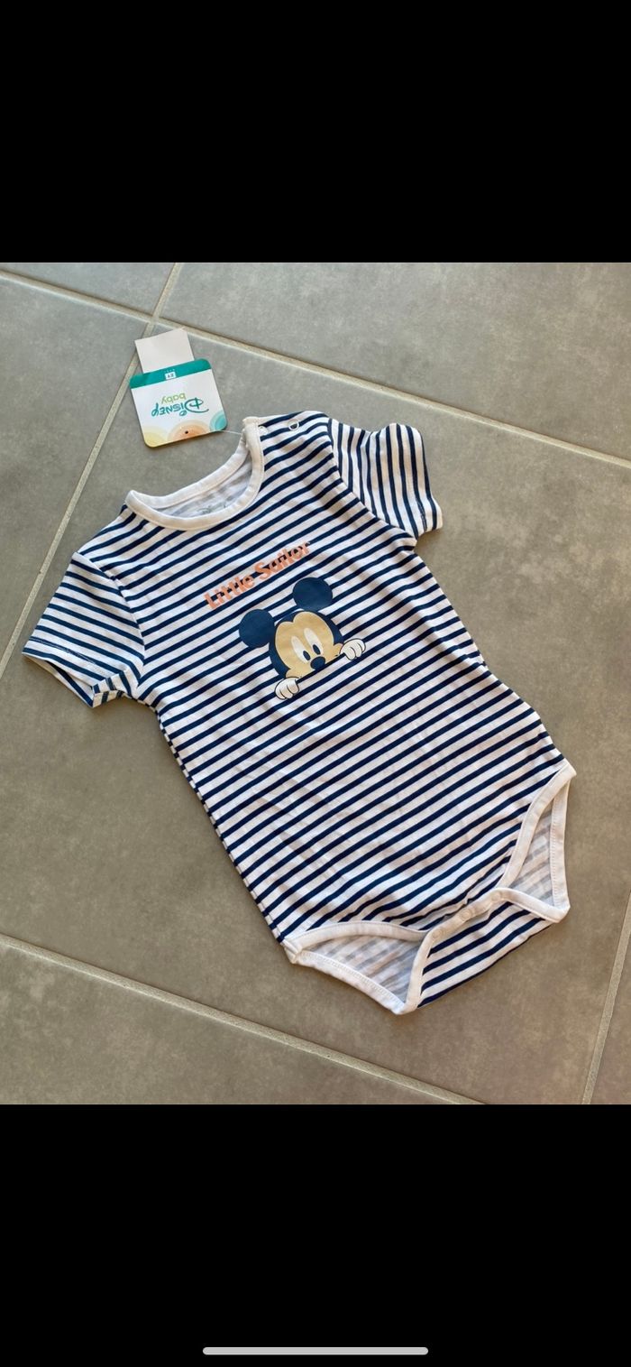 Body manches courtes Mickey Disney Neuf 12 mois