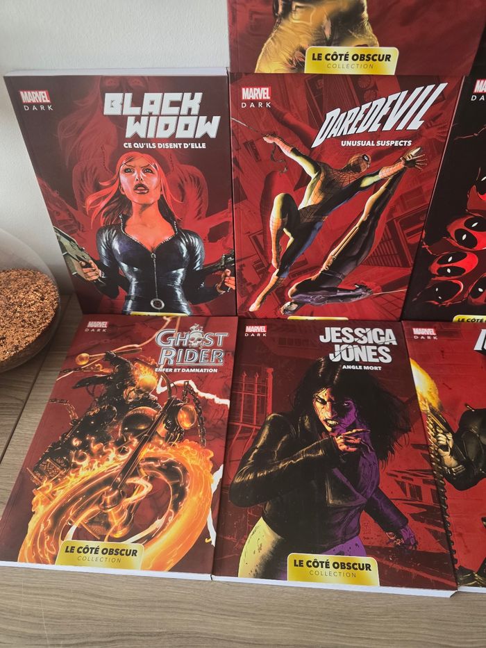 Lot de 10 livres comics marvel - photo numéro 2