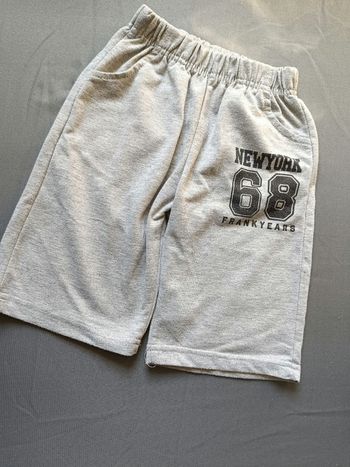 Short jogging gris 🎮 Taille 5 ans