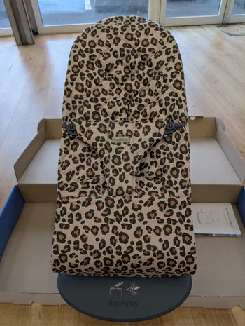 Transat bliss  babybjorn léopard beige jamais utilisé sous carton