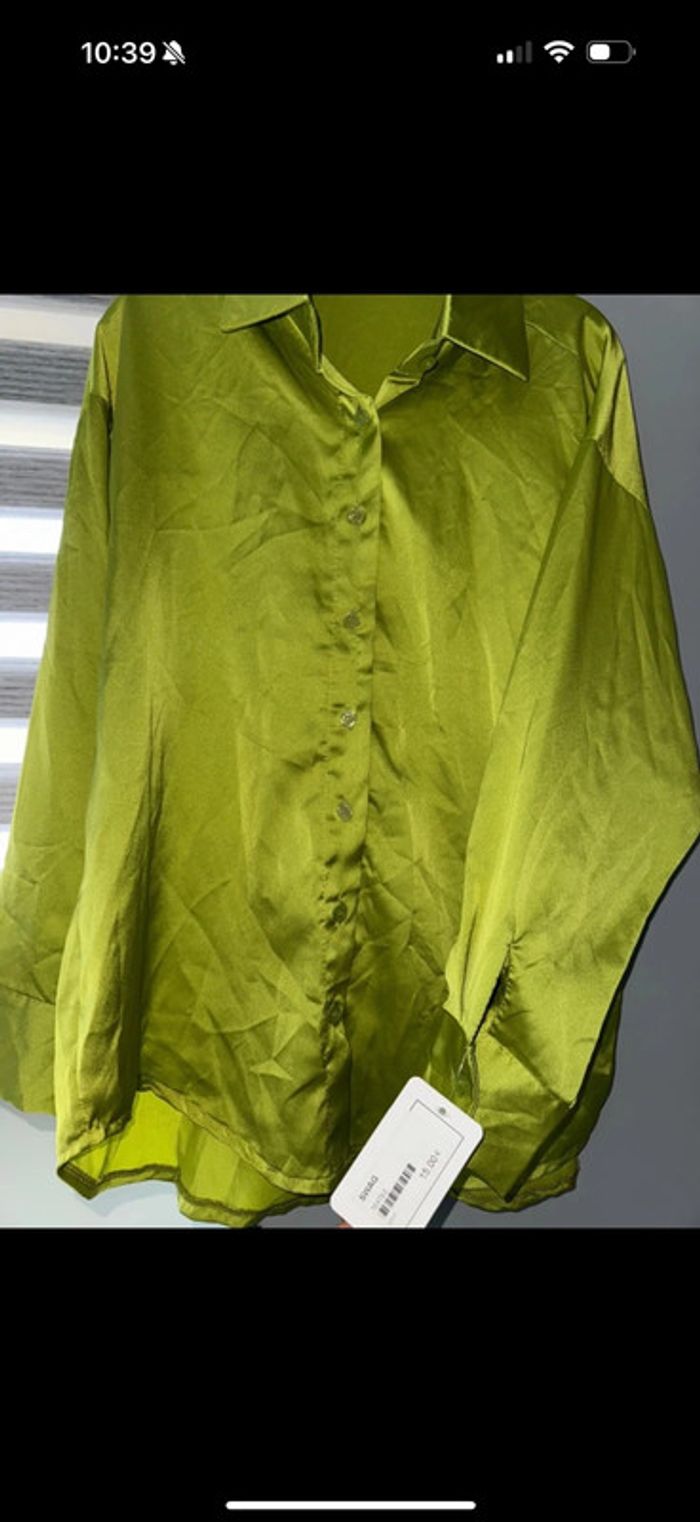 Chemise satin neuf taille L - photo numéro 2