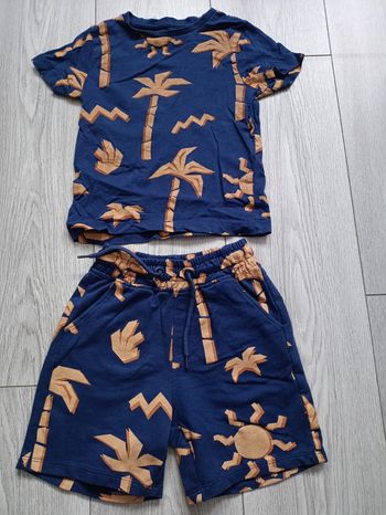 Ensemble short et  t-shirt