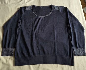 Pull Mailles Fines Bleu Marine Détails Argentés Très bon état Taille XL/XXL