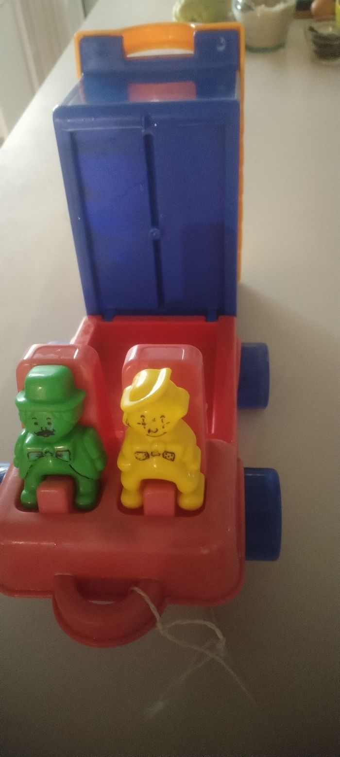 Camions  cirque avec formes animaux - photo numéro 7