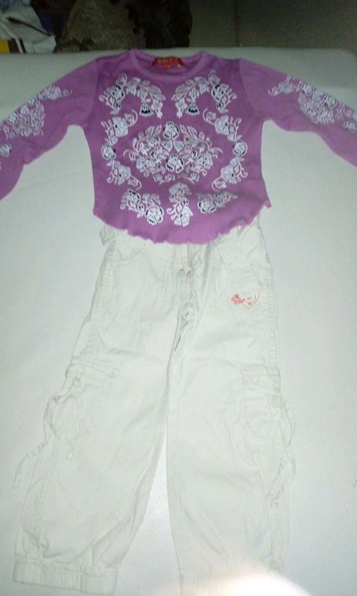 Ensemble tee shirt manches longues plus pantalon