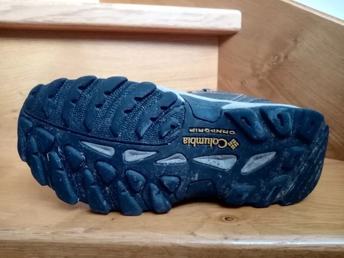 Chaussures de marche Colombia 35 - photo numéro 16