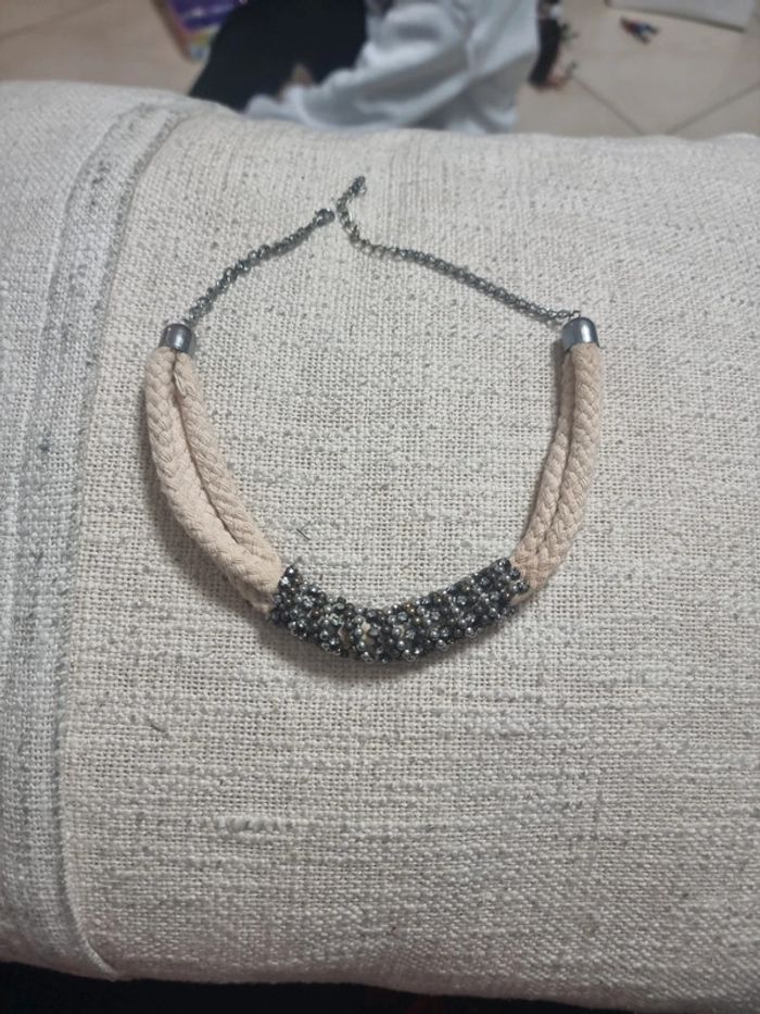 Collier ras de cou - photo numéro 2