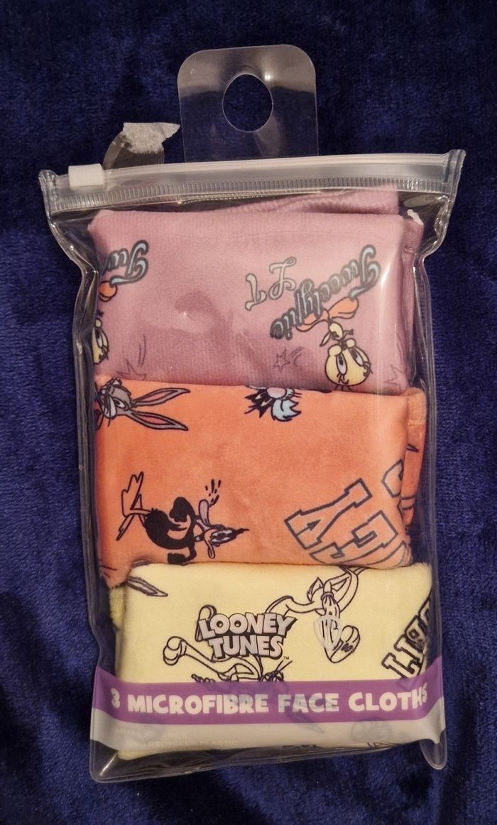 Lot de 4 lingettes microfibres Looney Tunes - photo numéro 2