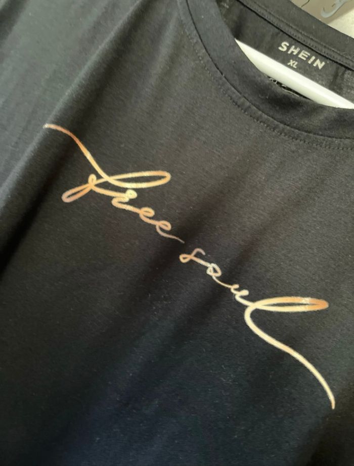 Tee shirt femme « Shein » - photo numéro 3