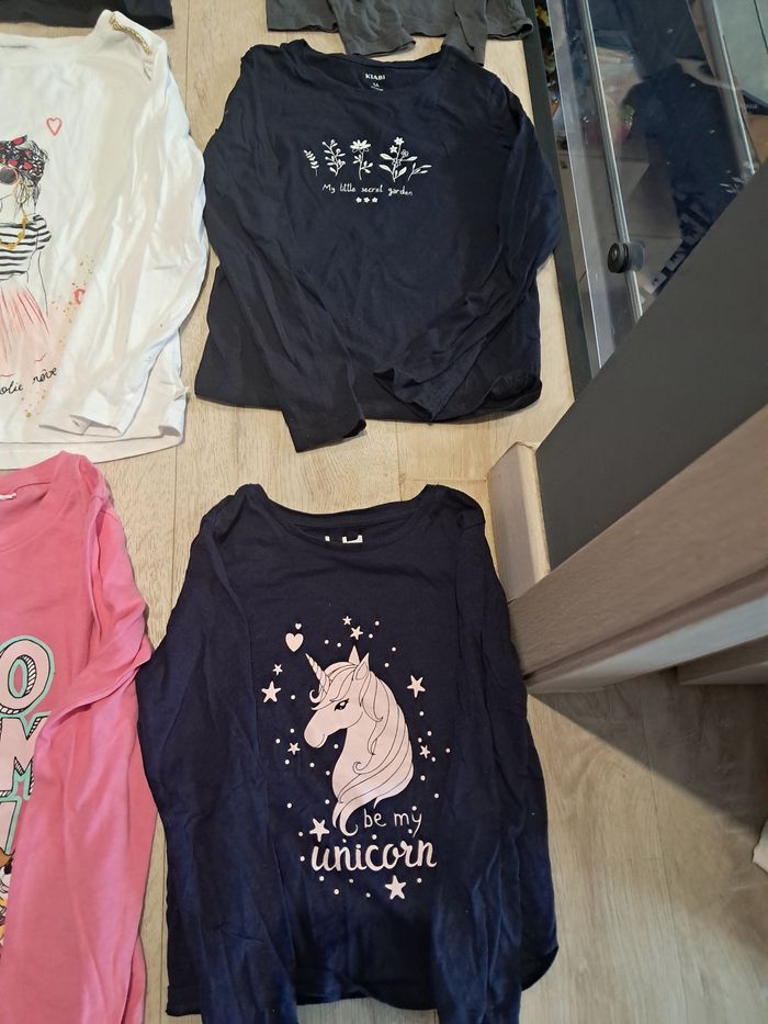 Lot de 14 t-shirts manches longues neufs 6ans - photo numéro 4