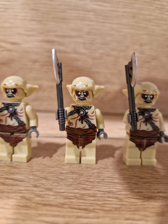 Figurines type lego 4 guerriers orcs seigneur des anneaux - photo numéro 2