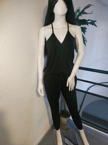 Combinaison noir unie, élastique à la taille