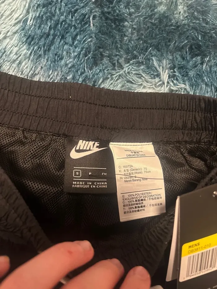 Short Nike noir NEUF avec étiquette – Taille S - photo numéro 5