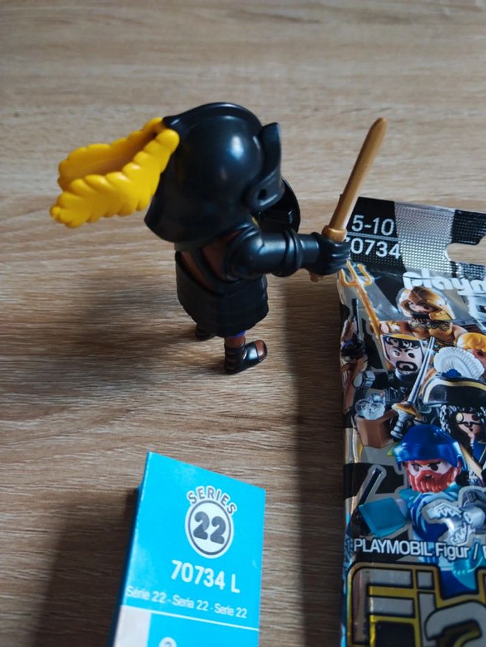 Playmobil figurine série 22 neuf - photo numéro 6