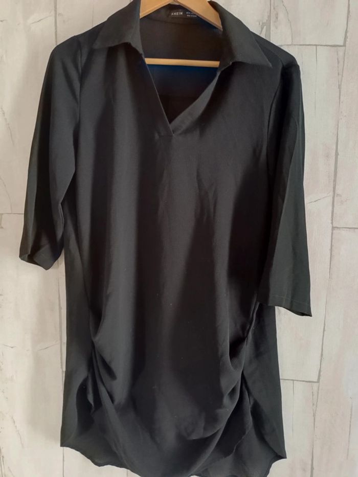 Robe chemise noire asymétrique