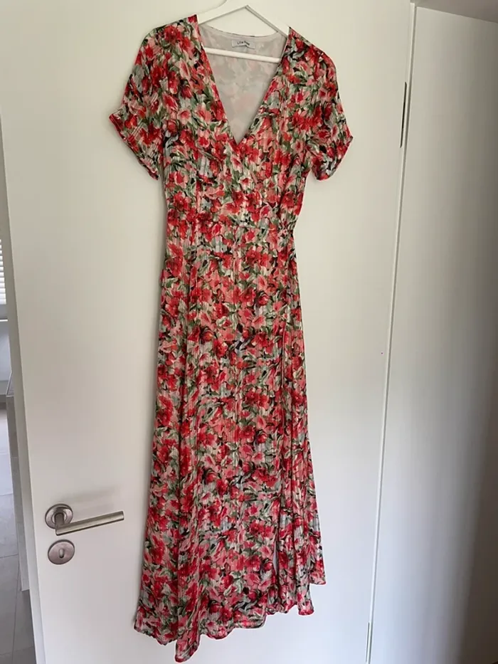 Robe longue lilie rose neuve