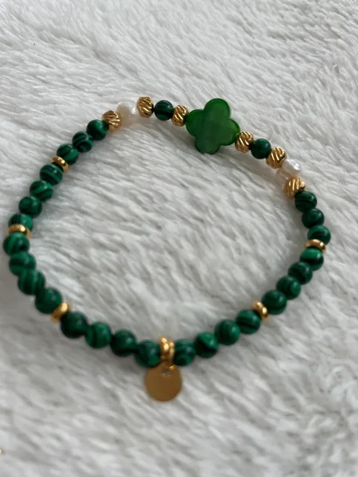 Bracelet bohème fantaisie perles tons verts. Taille unique - photo numéro 6
