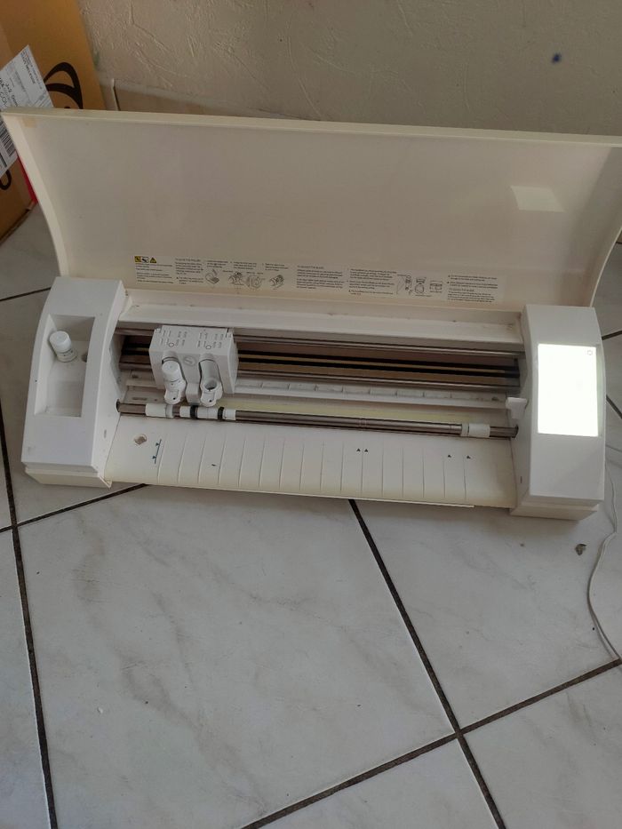 Machine de découpe Silhouette Caméo 3 - photo numéro 2