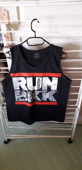 Tee-shirt sans manches