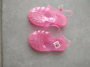 Chaussures de plage pointure 25