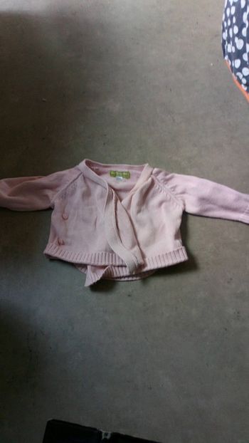 Gilet rose 1 mois