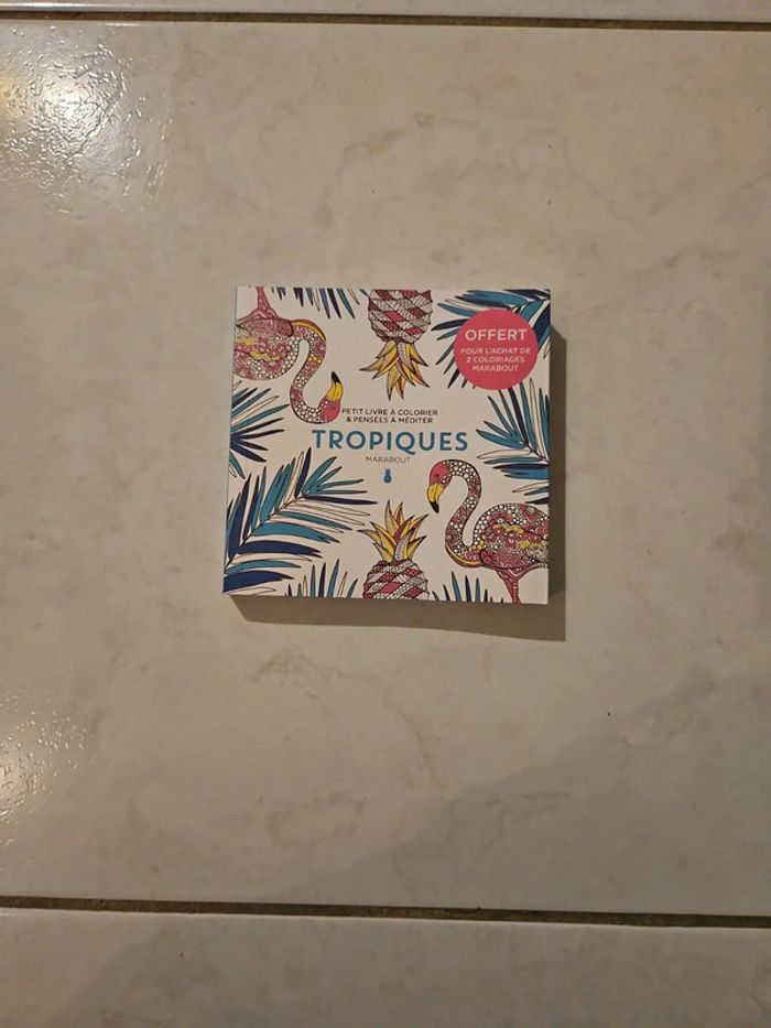 Petit livre de coloriages tropiques Neuf