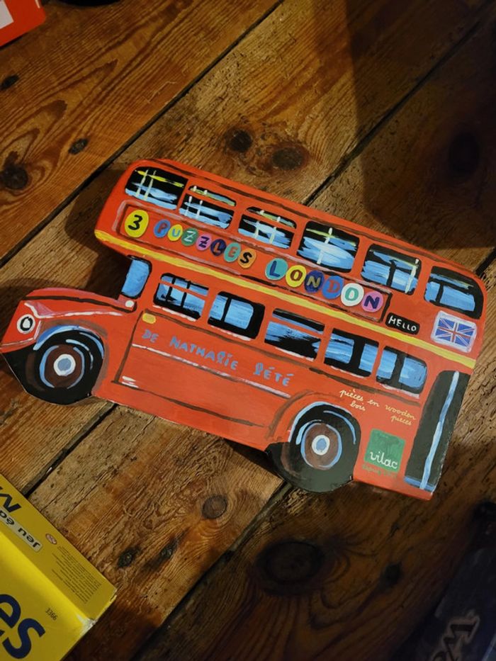 VILAC 3 puzzles London Londres Nathalie l'été Bus anglais Big Ben Garde