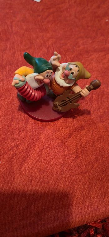 figurine nains des audiocontes magiques Disney altaya audio conte compte comte magic