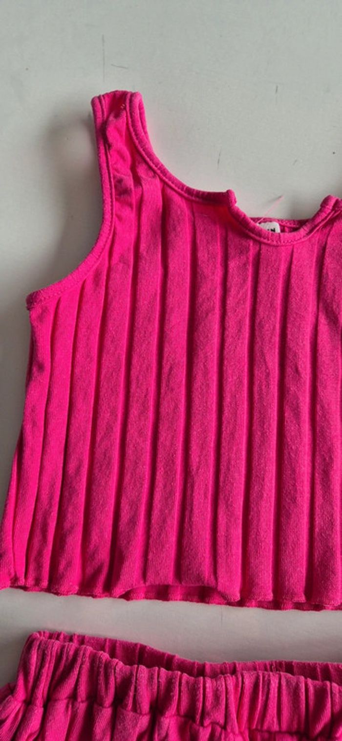 Look fille fushia - photo numéro 8