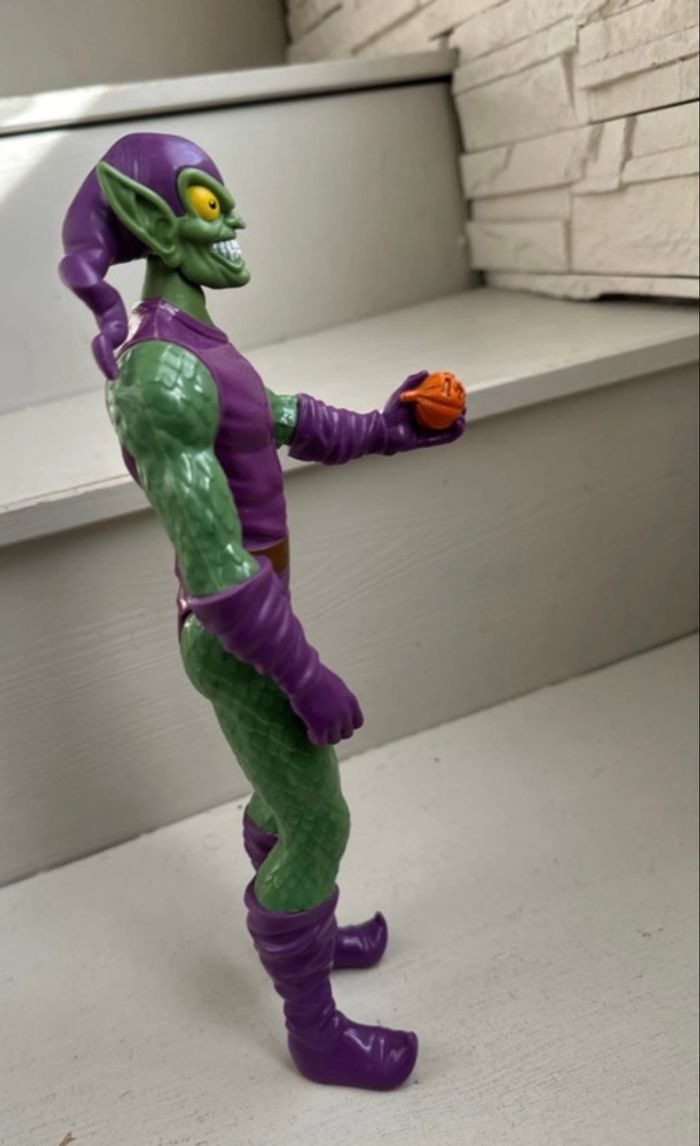 Figurine bouffon vert - photo numéro 3