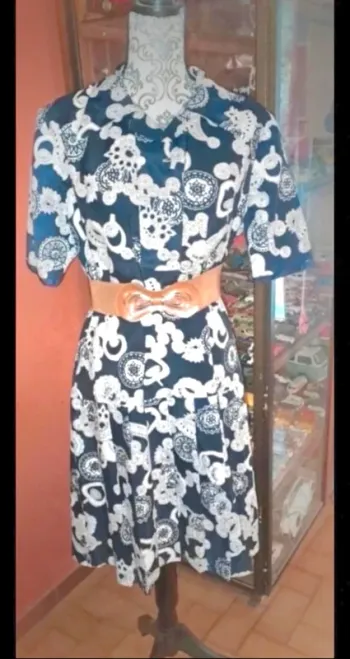 Robe bleu marine à motifs T40 vintage
