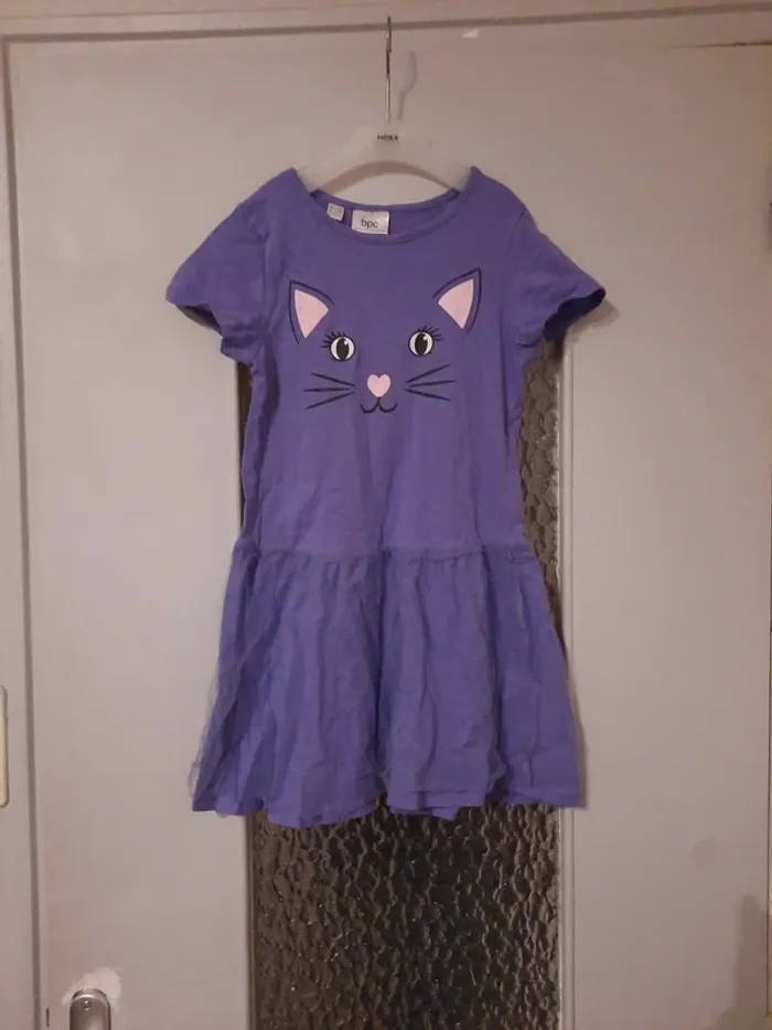 Robe chat