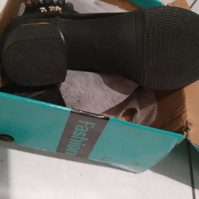 Bouttes femme - photo numéro 7